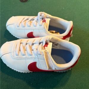 Nike kids Cortez size 8cwhite/blue/red